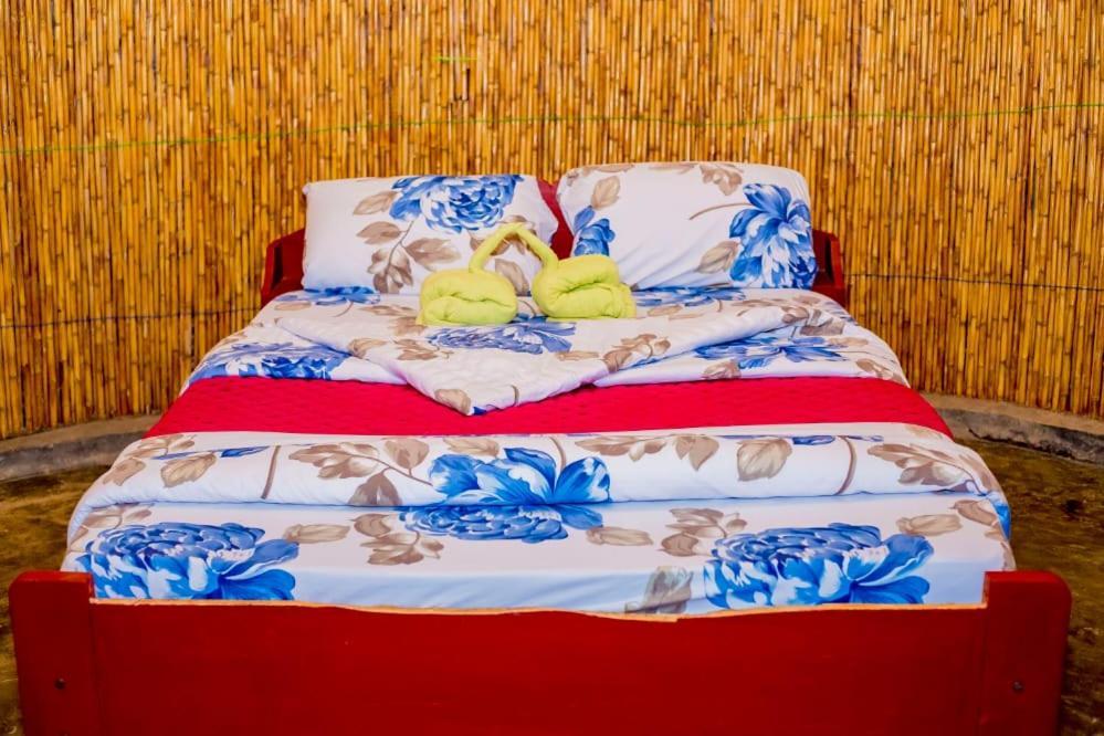 Kitabi Ecocenter Hotel Gabegi Buitenkant foto