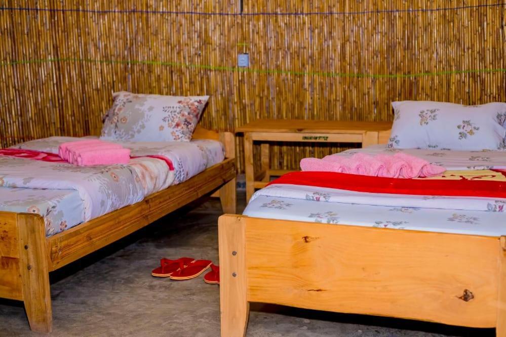 Kitabi Ecocenter Hotel Gabegi Buitenkant foto