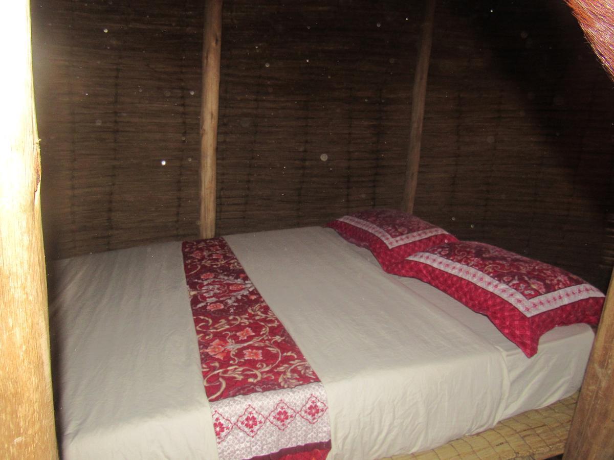 Kitabi Ecocenter Hotel Gabegi Buitenkant foto